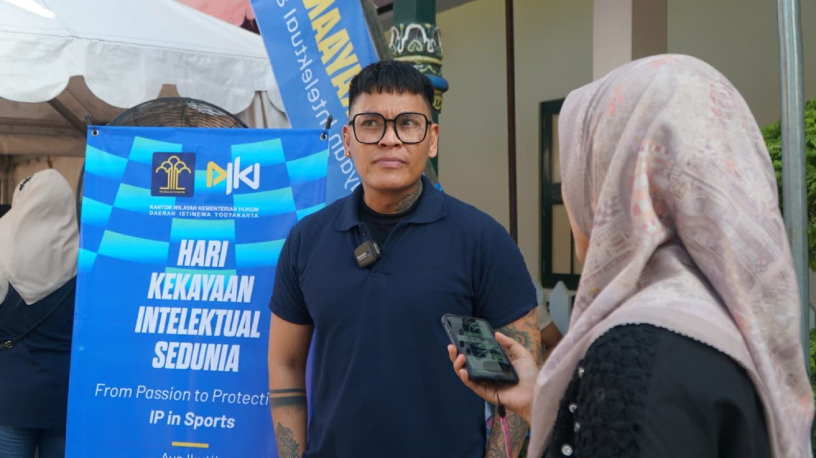 Apresiasi Hudson dan Masyarakat Jogja tentang Mobile IP Clinic Kemenkum DIY di Malioboro